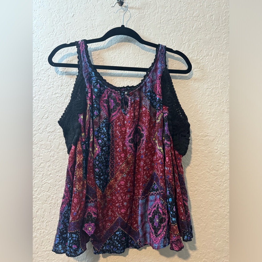 Bila Open Shoulder Flowy Blouse, Size Large
